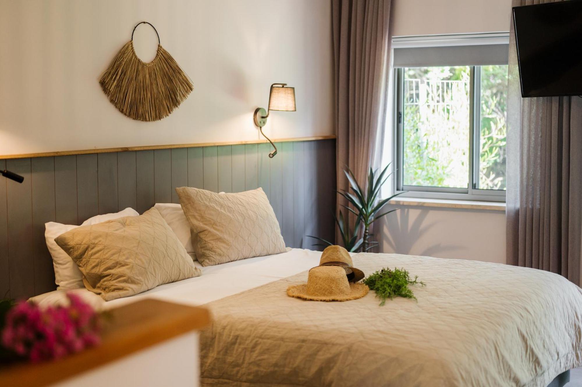 כפר הנופש קיבוץ גדות Kibbutz Gadot Galilean Resort Exterior foto